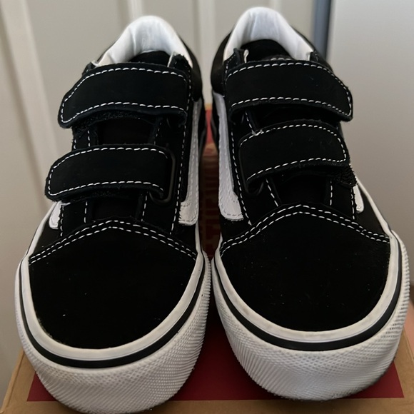 Kids Old Skool V Shoe - Picture 2 of 9